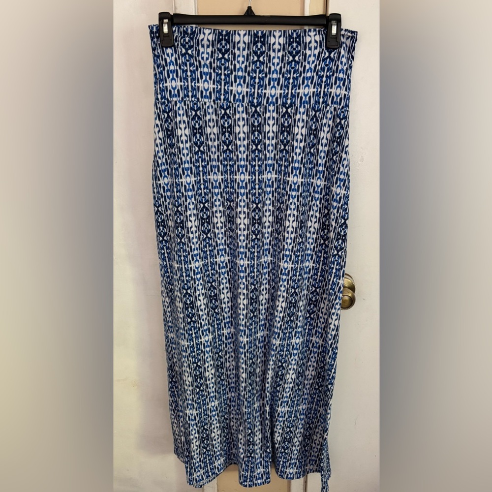 Lily Rose Blue & White Maxi Skirt. Sz XL
